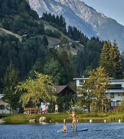 Ladner